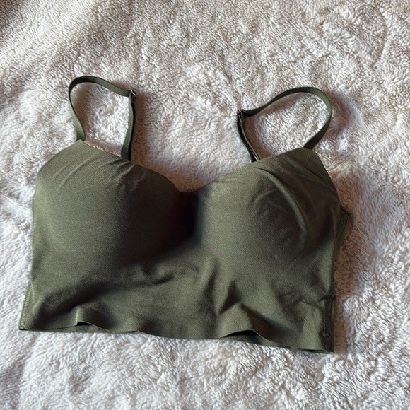 PINK by Victoria’s Secret Olive Wireless Bra Top – Size XS | Lightly Lined | - Picture 1 of 3